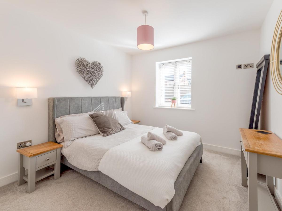 Pass The Keys 1 Bed Albury Contemporary Apartment With Secure Parking شروزبري المظهر الخارجي الصورة